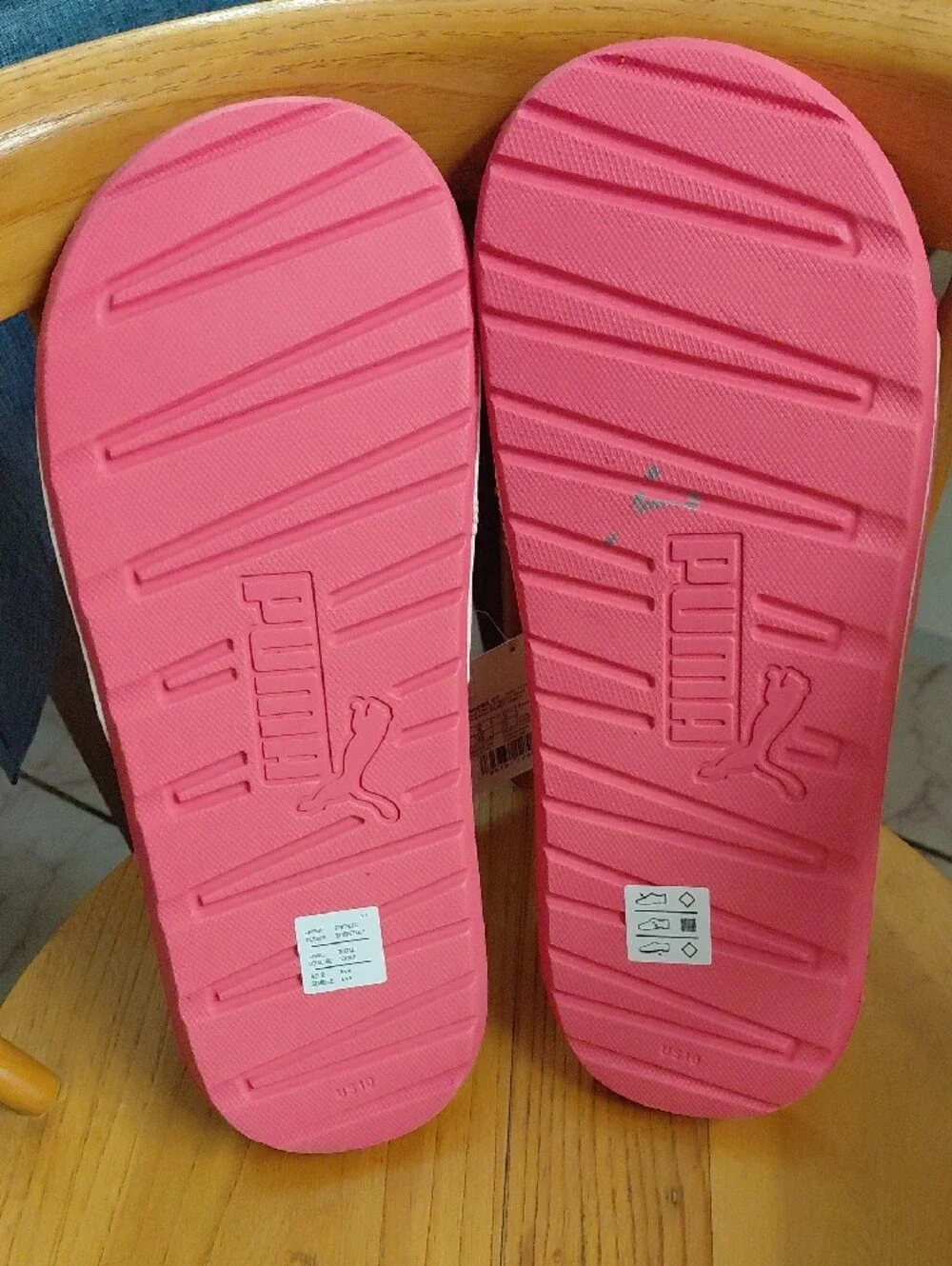 Brand New Women’s Coral Pink Puma Slide Sandals